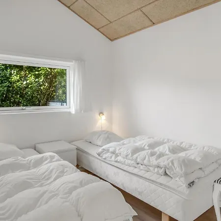 3 Bedroom In Samso Nordby (Midtjylland)